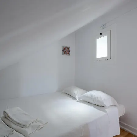 118 D - Avenida Roof * Lissabon